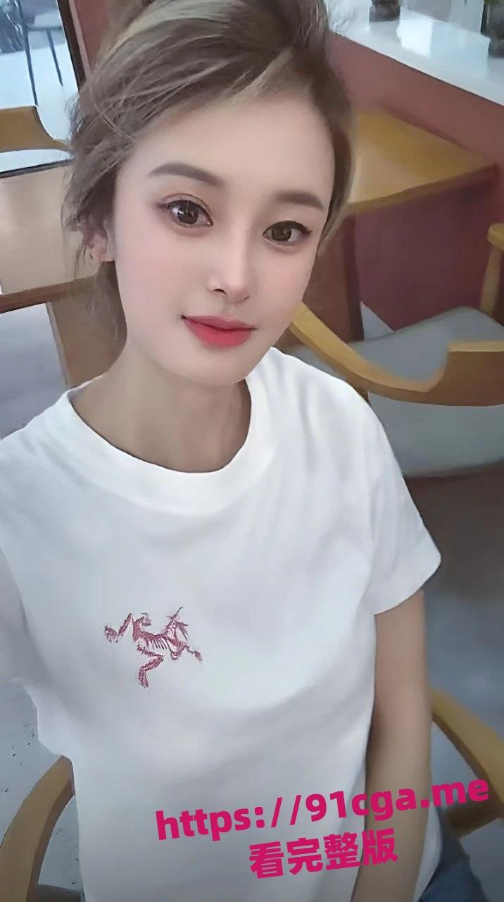 泉州小网红阿萍姐火爆视频 大胆亲密场面引热议 真表达还是为流量？#舔奶#网红#露脸