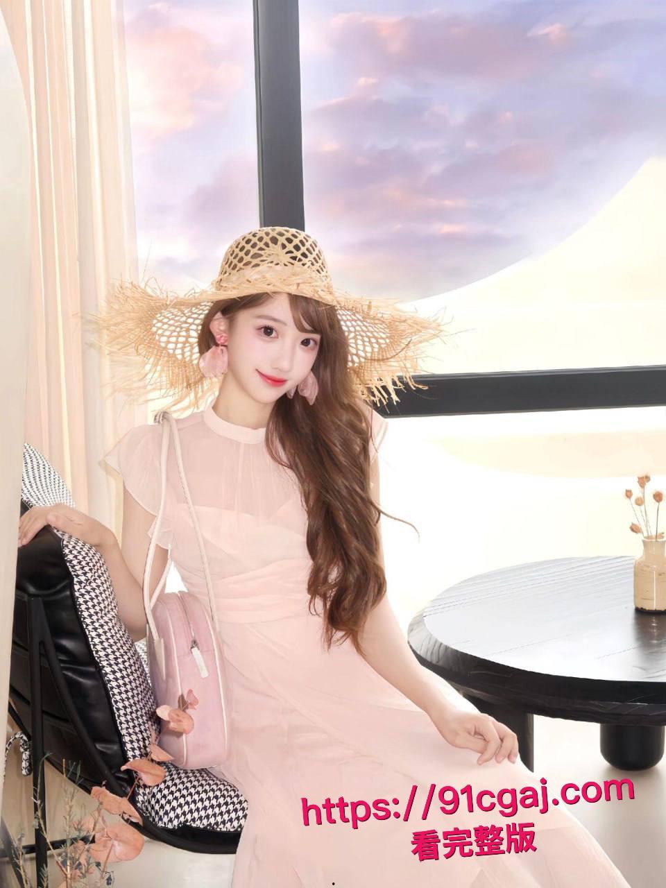 抖音绝色网红惜梦塌房！与金主线下开房，被 SM 调教画面太刺激！