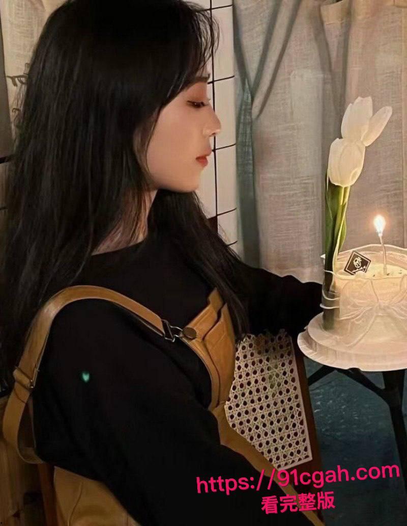 浙江台州26岁人妻马彦静订婚后饥渴难耐与前男友偷腥出轨  穿着性感母狗套装被后入爆操 淫穴被玩弄的直接潮喷