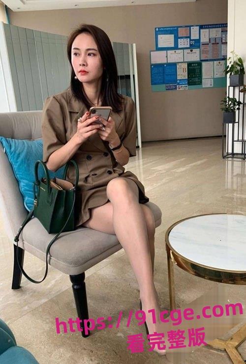 青岛气质风韵少妇『李丽』临沂罗庄城中村性感卖逼骚婊子！