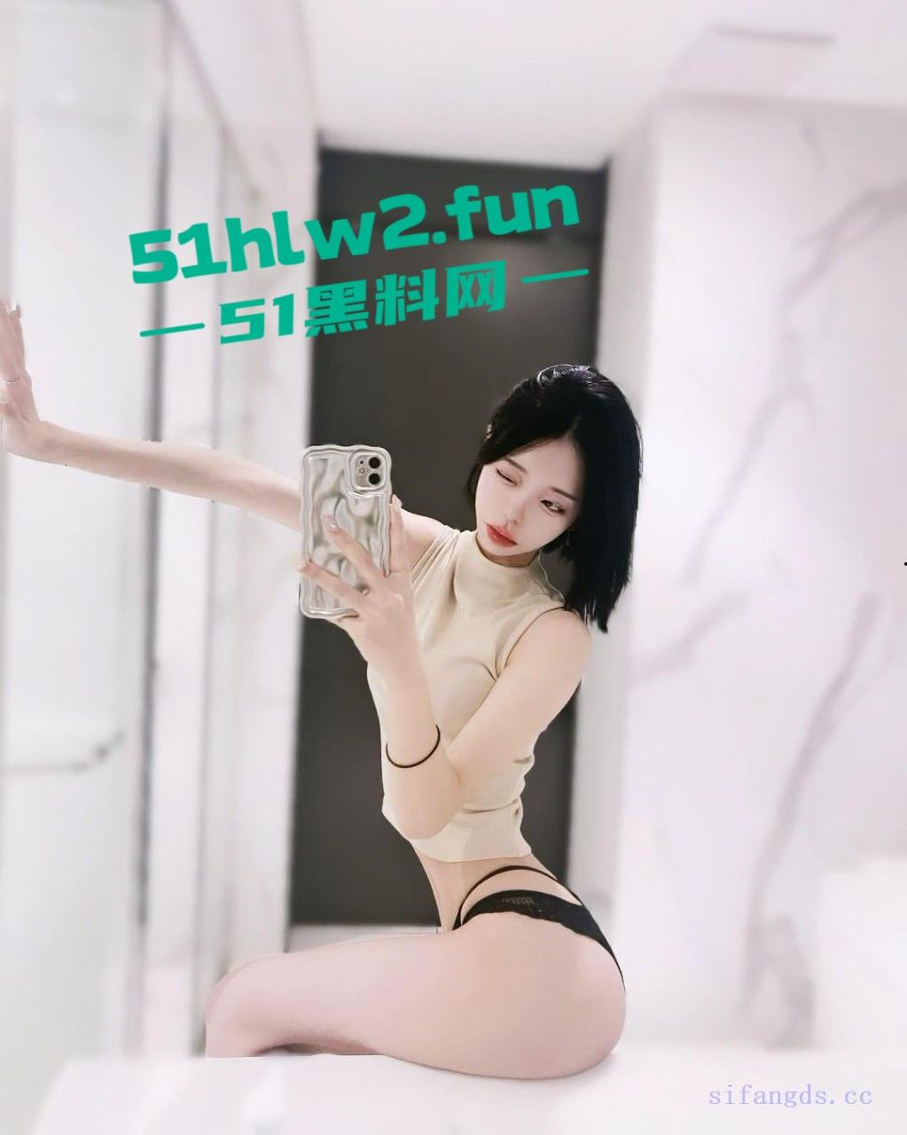 韩国前女团成员竟下海做福利姬，颜值高身材性感女神跳舞赚钱哪有当母狗卖逼快呢。-4