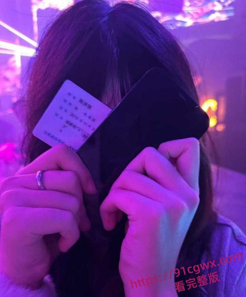 重口慎入！小仙女陈诗琪福清酒吧喝多翻车，酒后打车当场拉屎 下半身污秽狼藉 羞耻到连夜逃城！