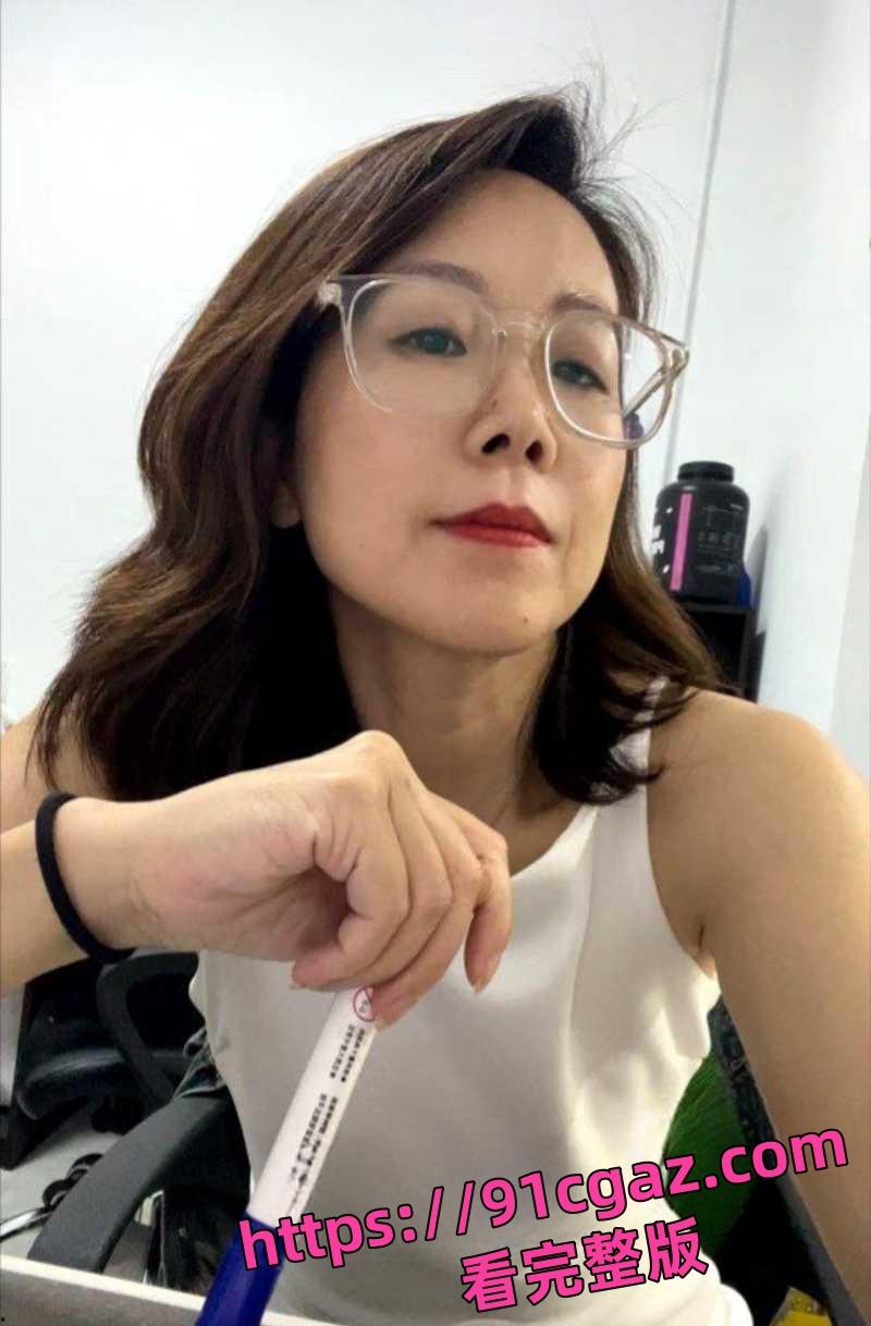 安徽涡阳一小学女校长传出与当地教育局长潜规则的不雅视频