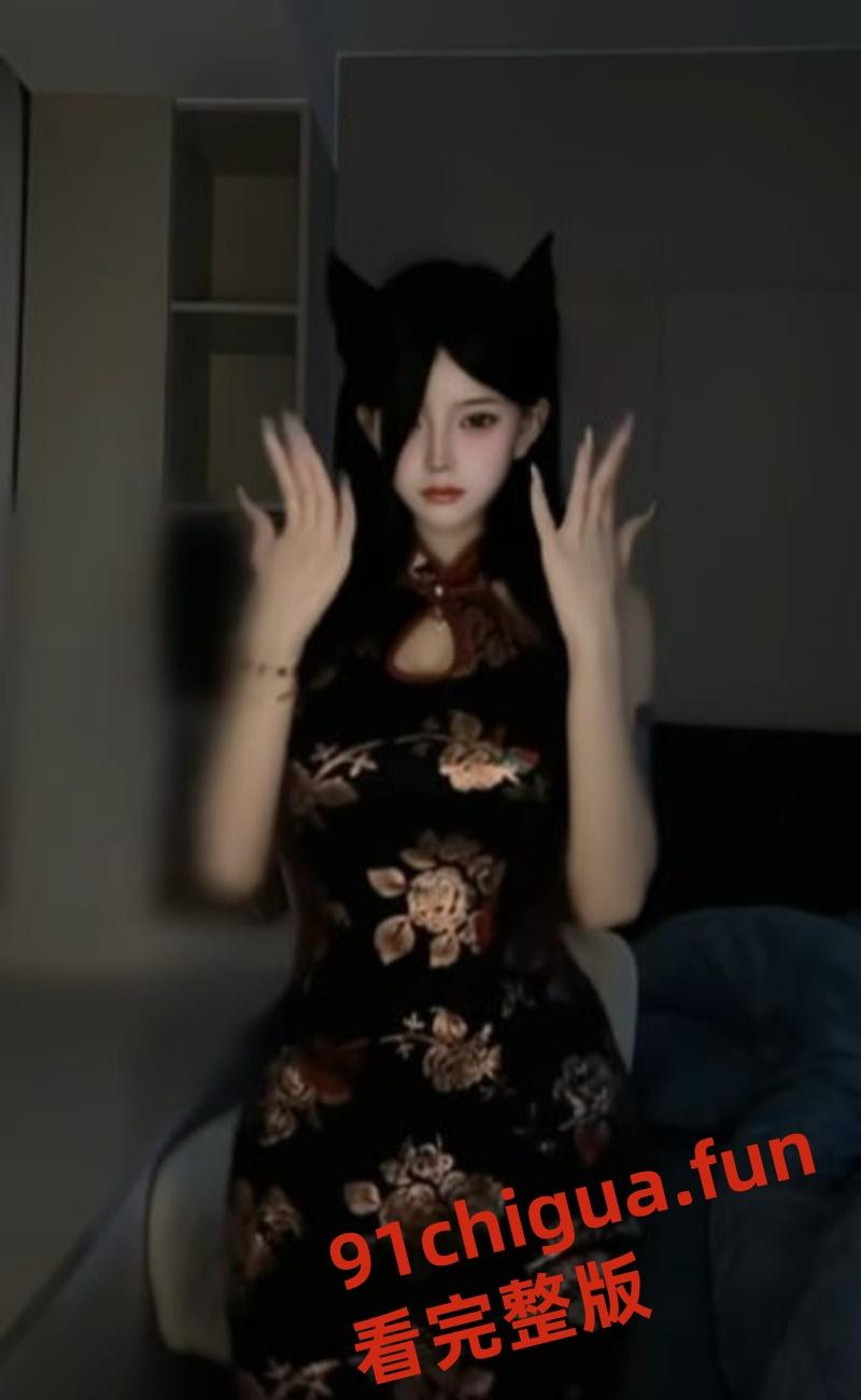 最后一个纯爱战士老白丫塌房？网红男友崩溃发声冲上热榜