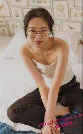 武汉地质大学保研反差婊陈洁莹学霸母狗户外露出圣水调教-3