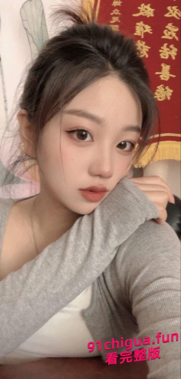 武汉音乐老师张小岚私会网友!初见即在学校口交!-6