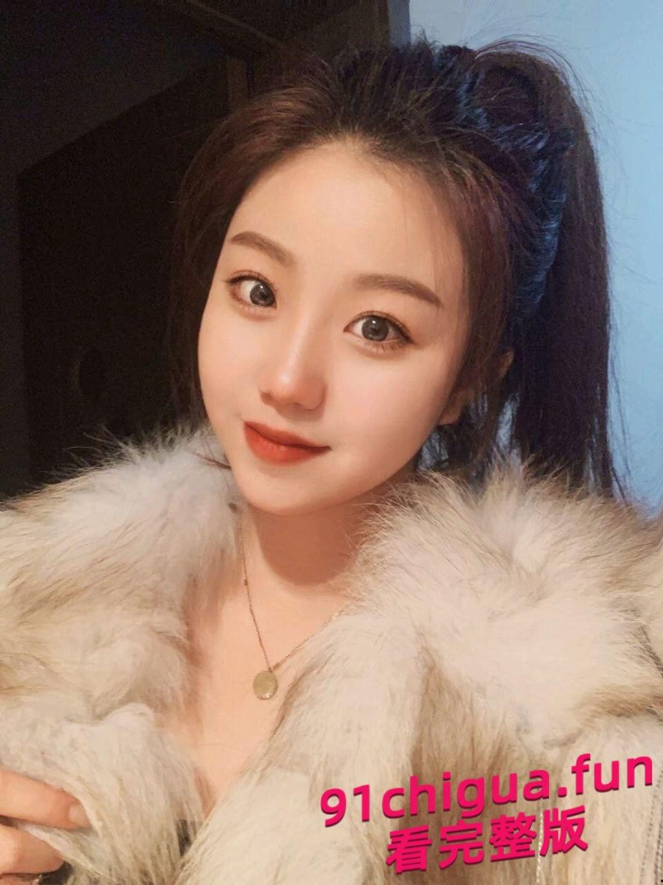 武汉音乐老师张小岚私会网友!初见即在学校口交!-9