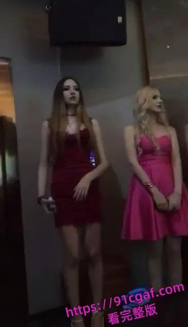 中俄免签后的第一炮：毛妹进场，国内的老乡鸡要掉价了！