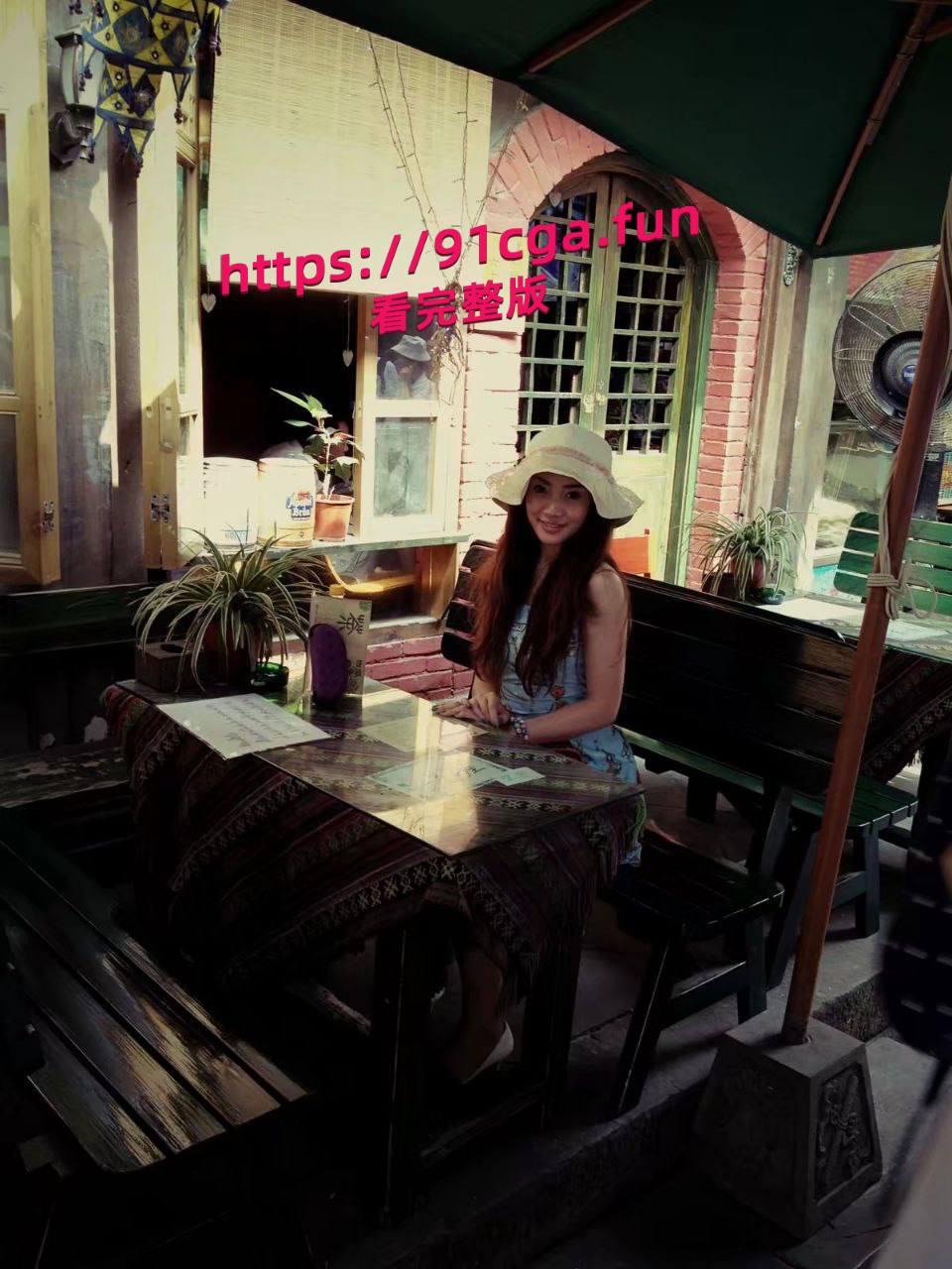 极品人妻少妇，钟晓红,模特出身 参加过几档综艺节目 .被潜规则全程脸穴同框