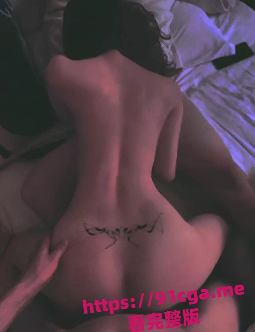 三里屯和黑人约会的集美遭曝光 街拍模特实为外围女 媚黑骚鸡身份揭秘！