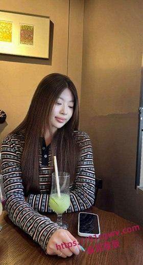 长沙师范学院学生莹莹私下被金主长期包养 大尺度啪啪视频流出 淫荡骚态尽显反差到爆！