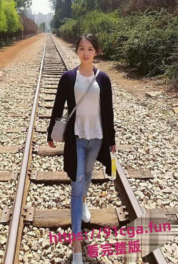 云南昆明美女汽车销售邓冰冰 被金主包养 声称没有孩子只为了不耽误约炮！