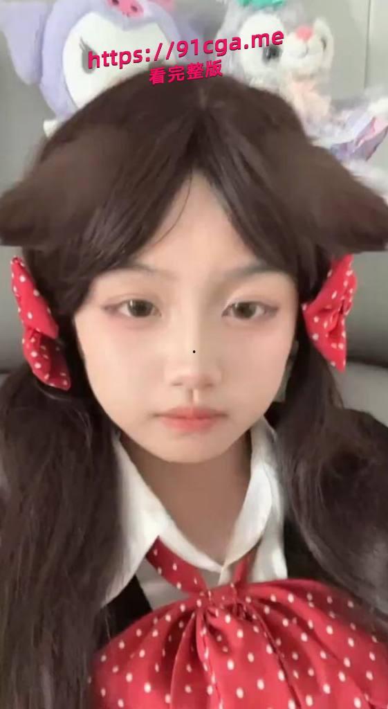 湖南株洲大学生刘怡婷，私密视频流出，只见她全裸着身体，对着镜头搔首弄姿