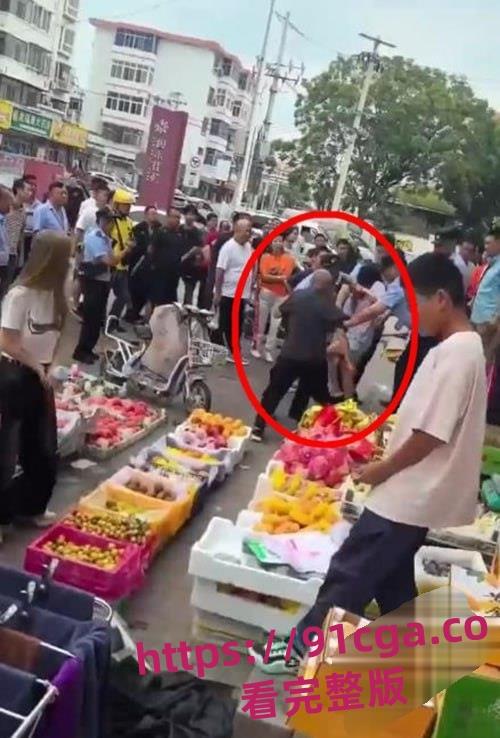 津南杀人事件震惊全国!女子因男友母亲不同意恋情持刀刺死男友母亲!-6