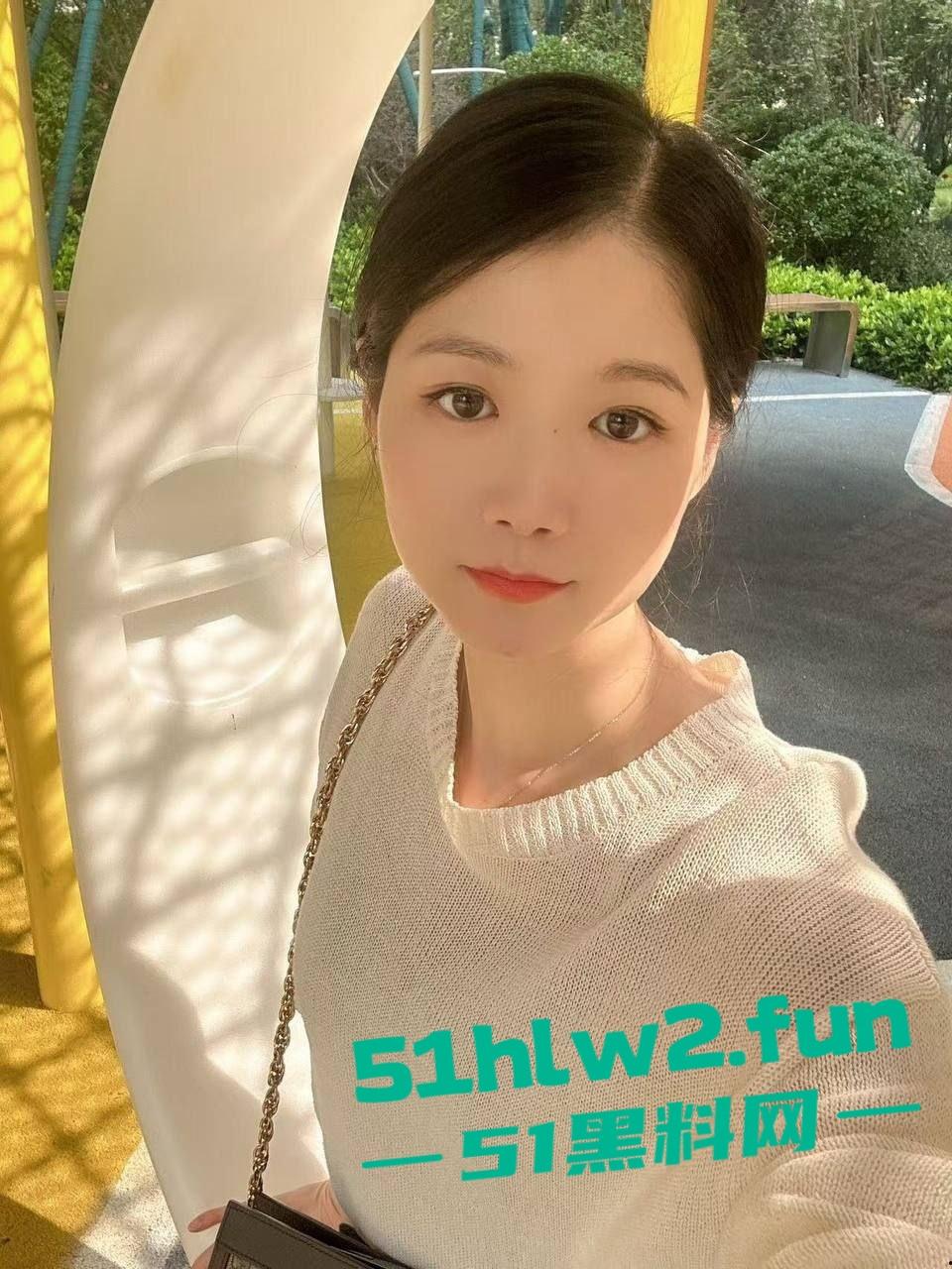 瓜友投稿前女友【刘亦菲】不输大明星,肤白貌美骚得要命,骚逼属性拉满,一摸就湿,粉嫩到让人冲动!-6