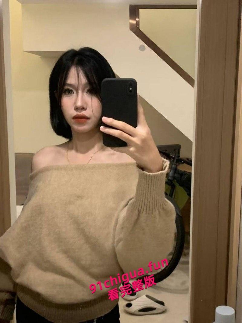 安徽六安皖西学院【邹芳婷】分手后无缝链接疯狂约炮，惨遭前男友报复曝光大量不雅私拍！