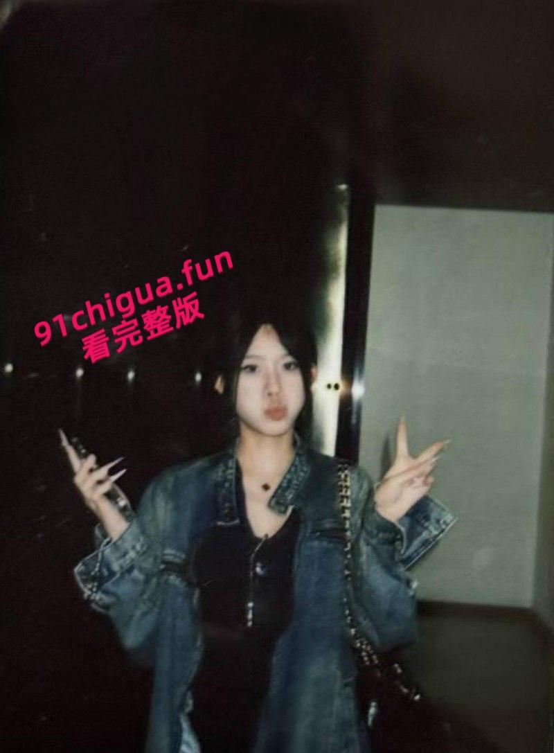 安徽六安皖西学院【邹芳婷】分手后无缝链接疯狂约炮，惨遭前男友报复曝光大量不雅私拍！