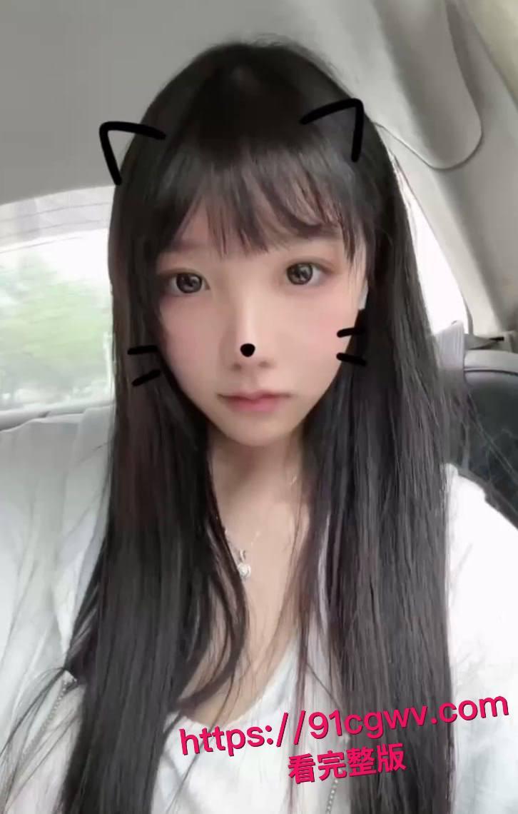 南昌大学校招黑幕曝光：女主播露骨海报设台球助教陷阱