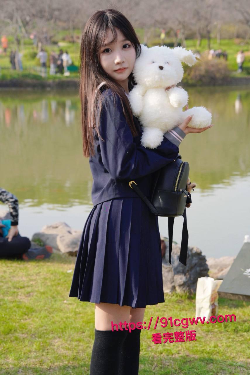 南昌大学校招黑幕曝光:女主播露骨海报设台球助教陷阱-12