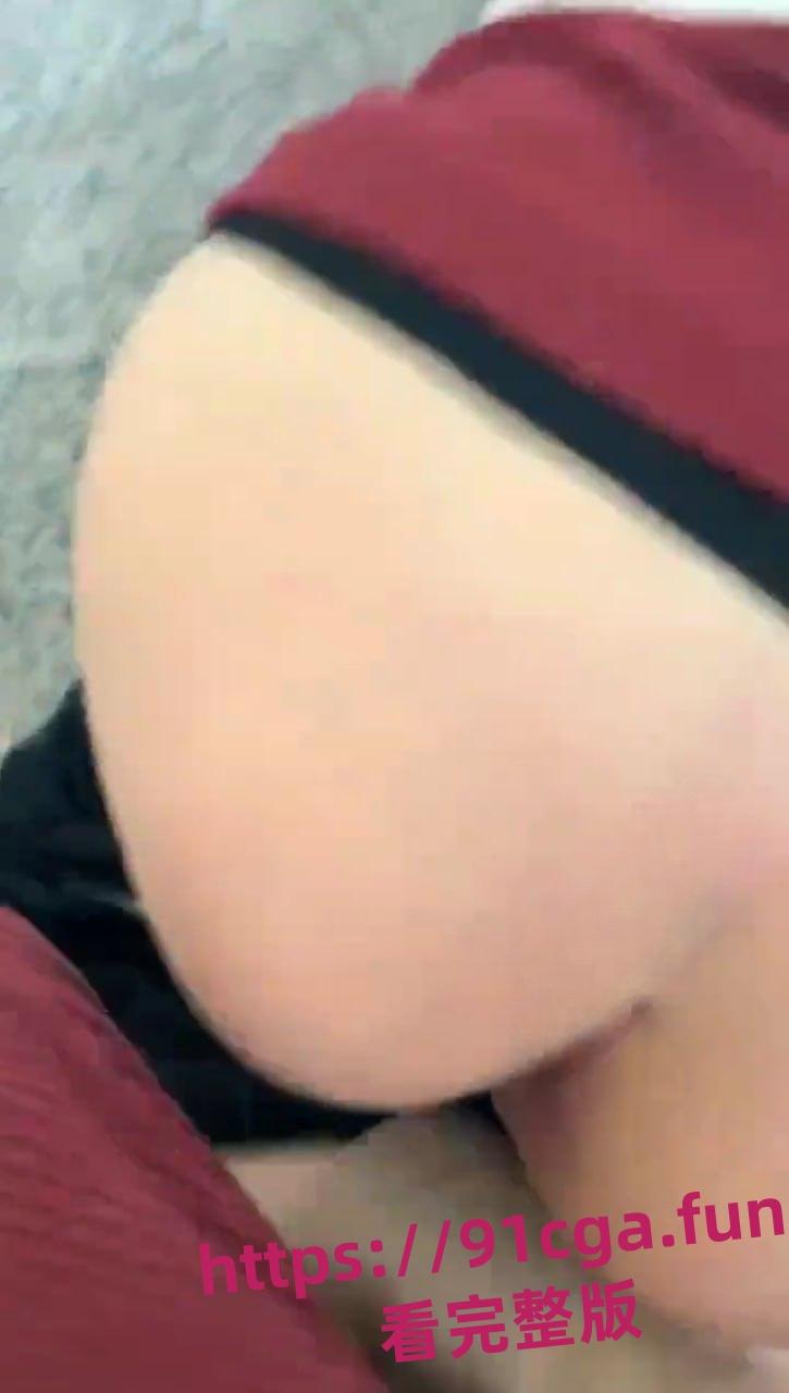 嘉兴中学逆天小情侣楼道当众操逼围观 ！还有热心同学帮忙推屁股！