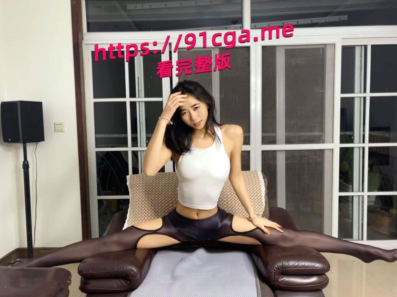 极品在校舞蹈生调教视频被泄，戴上狗链牵绳的她，彻底暴露了自己小母狗的本质-5