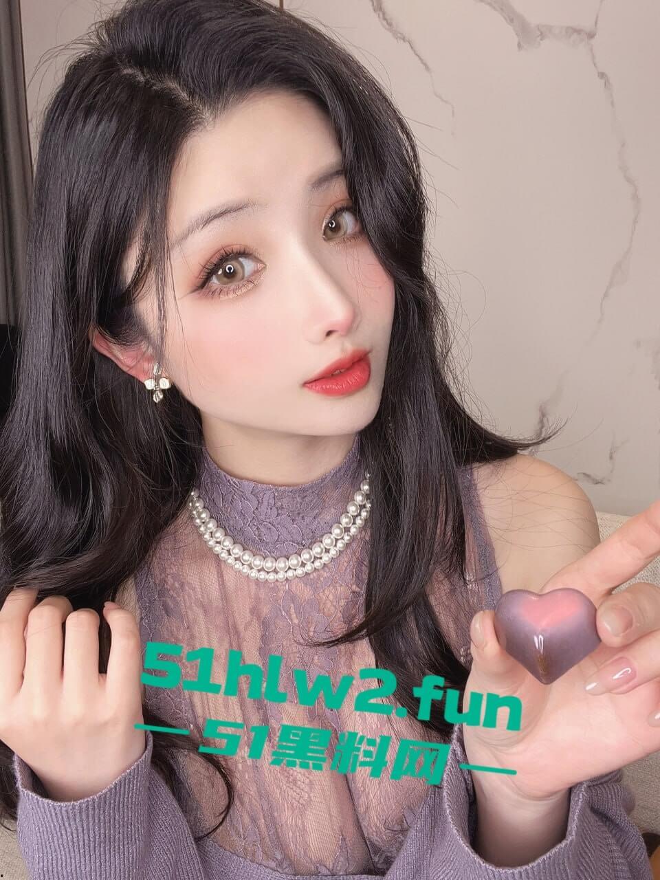 情人节特别限定，巨颤的蜜桃好臀D罩大奶黑丝美腿绝世尤物【凉凉子】 小妈纯欲脸让你射的比德芙还丝滑！