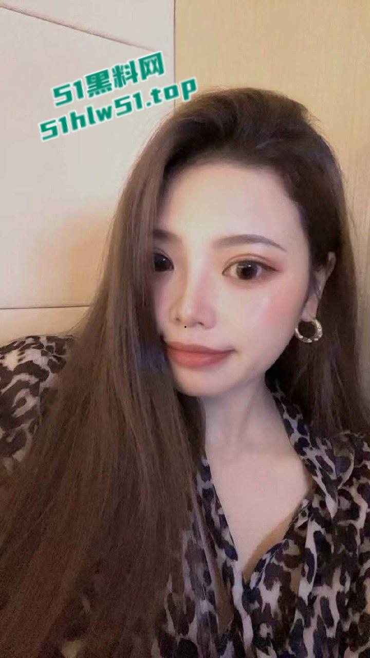 抖音擦边网红俞美丽大尺度视频流出,四川妹子自慰裸拍秀巨乳肥臀绝美身材,敏感易喷水体质爽到爆!-5