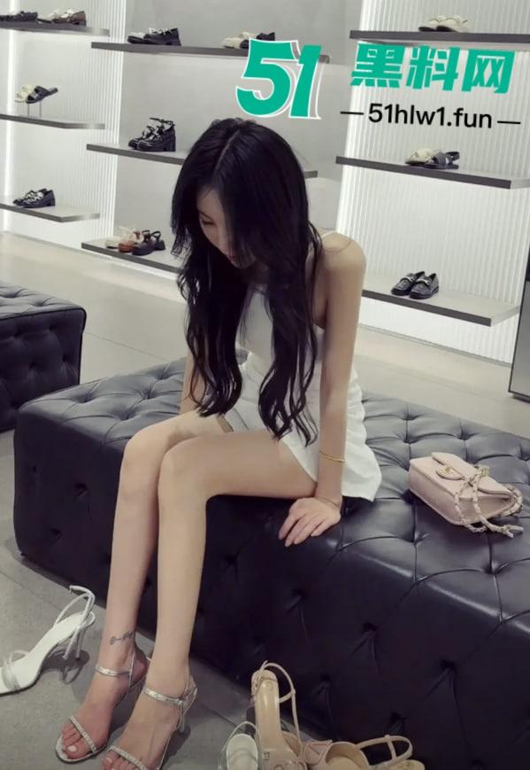 山东烂货【王艺珊】实锤，脚踏两船骗钱骗感情，挨肏完还跑回去订婚，这脸皮厚得堪比城墙！