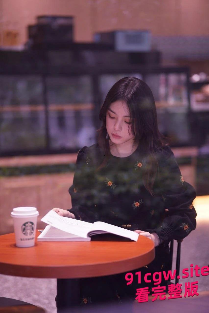 广州美术学院孙韵婷和男友自拍性爱视频泄密