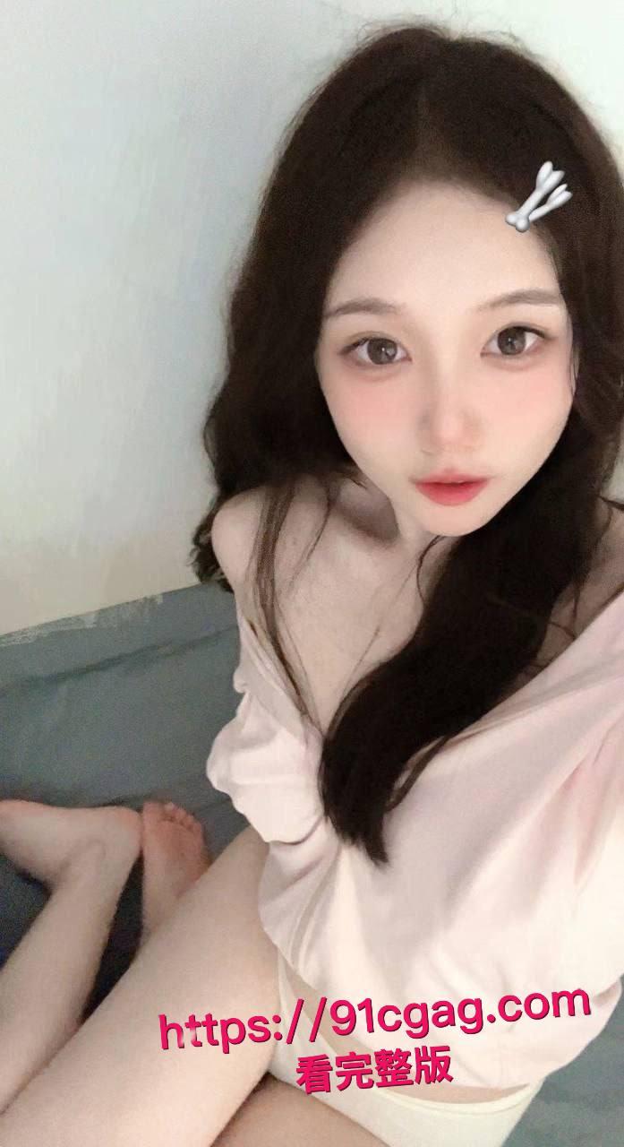 清纯巨乳学生妹小雅爱上男友后变身床上小母狗 宿舍视频流出鸡巴猛插骚穴高潮连连