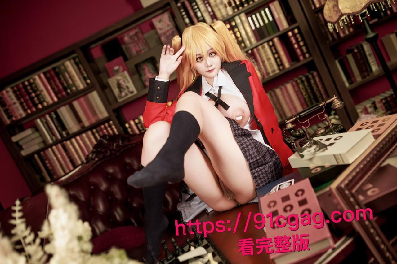 超人气巨乳萝莉福利姬阿雪雪cos早乙女玛丽,红黑JK制服下学霸小野猫变骚浪女王,扒穴揉奶喷淫水写真合集太会玩了!-5