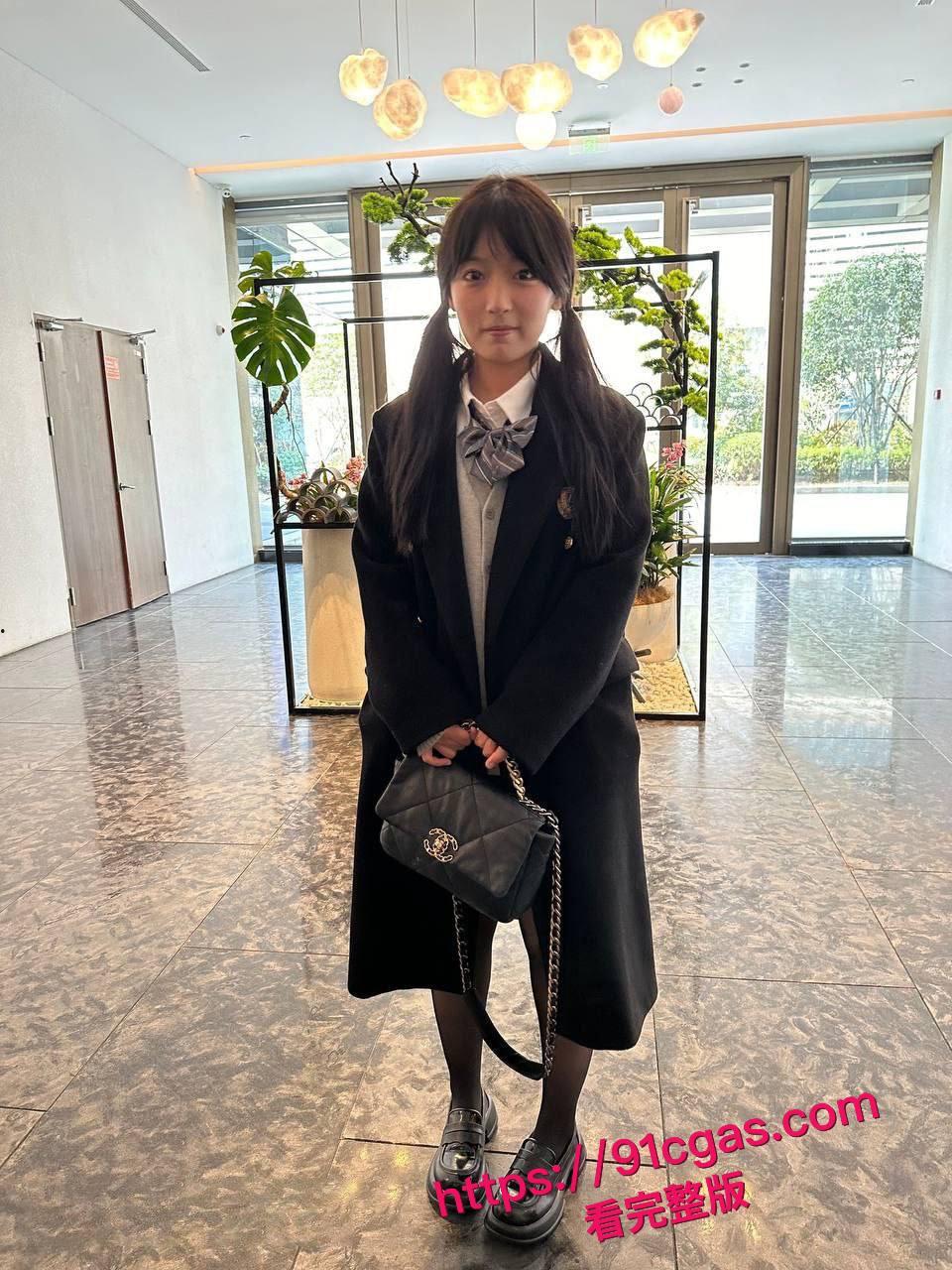 这个就叫做母狗是怎么炼成的吗 哈哈哈为了满足母狗群P