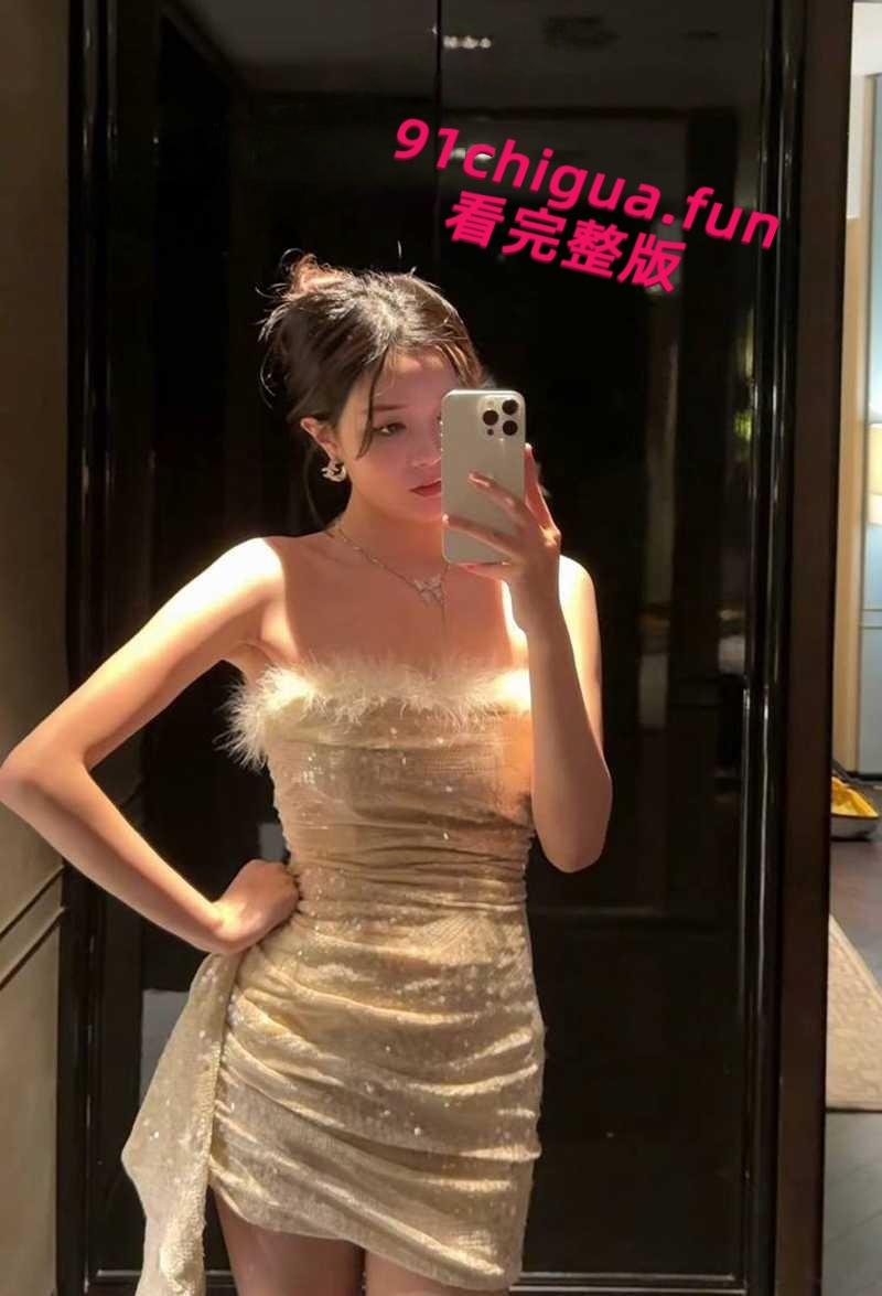 北京城市学院少女【王晗】性爱视频泄露，高颜值学生妹露脸口交，骑乘撸管还被颜射！