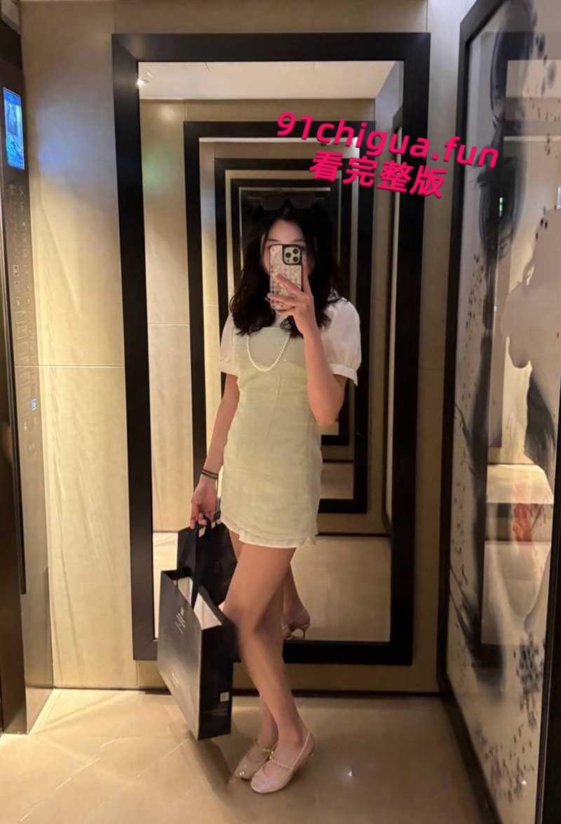 北京城市学院少女【王晗】性爱视频泄露,高颜值学生妹露脸口交,骑乘撸管还被颜射!-7