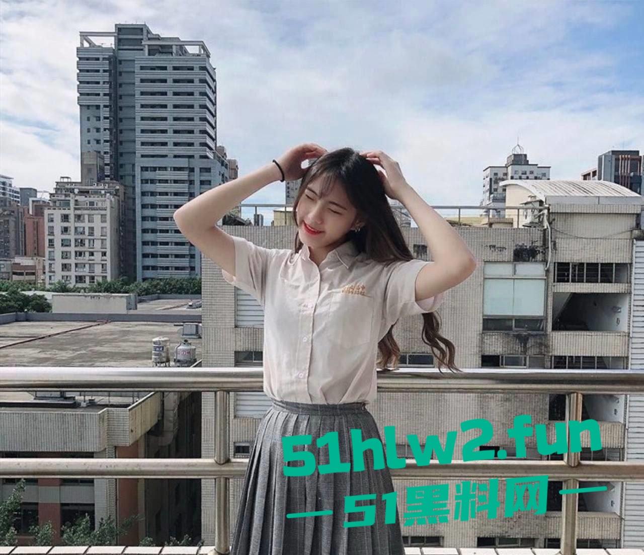 青岛大学【朱晏妮】自慰视频外泄，放假回家没几把草，发给男友自摸福利泄露，草不了逼玩也别玩得这么大啊！