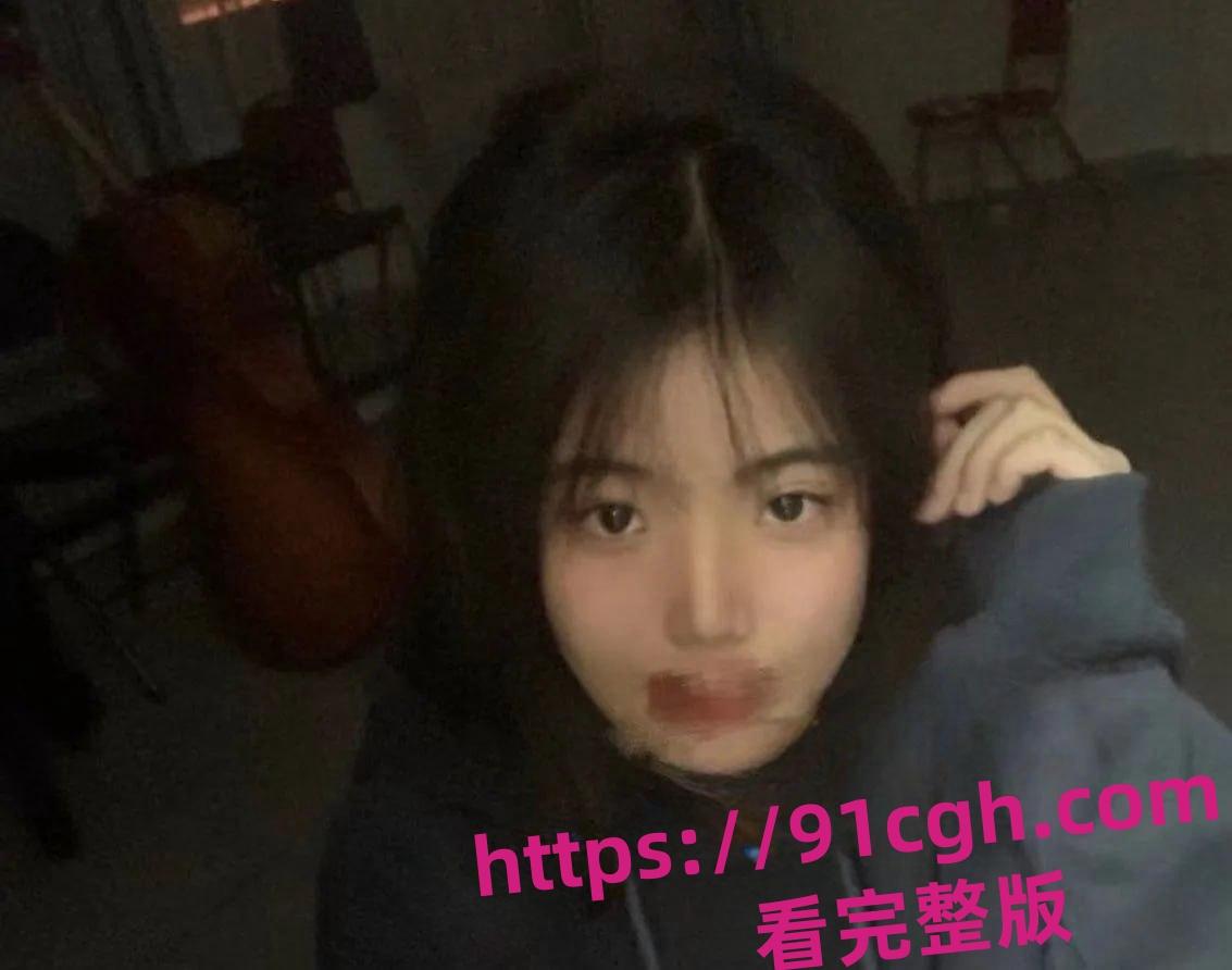 山西运城反差学生妹 陈茹茹 淫荡穿着学生装啪啪口交一顿乱吸