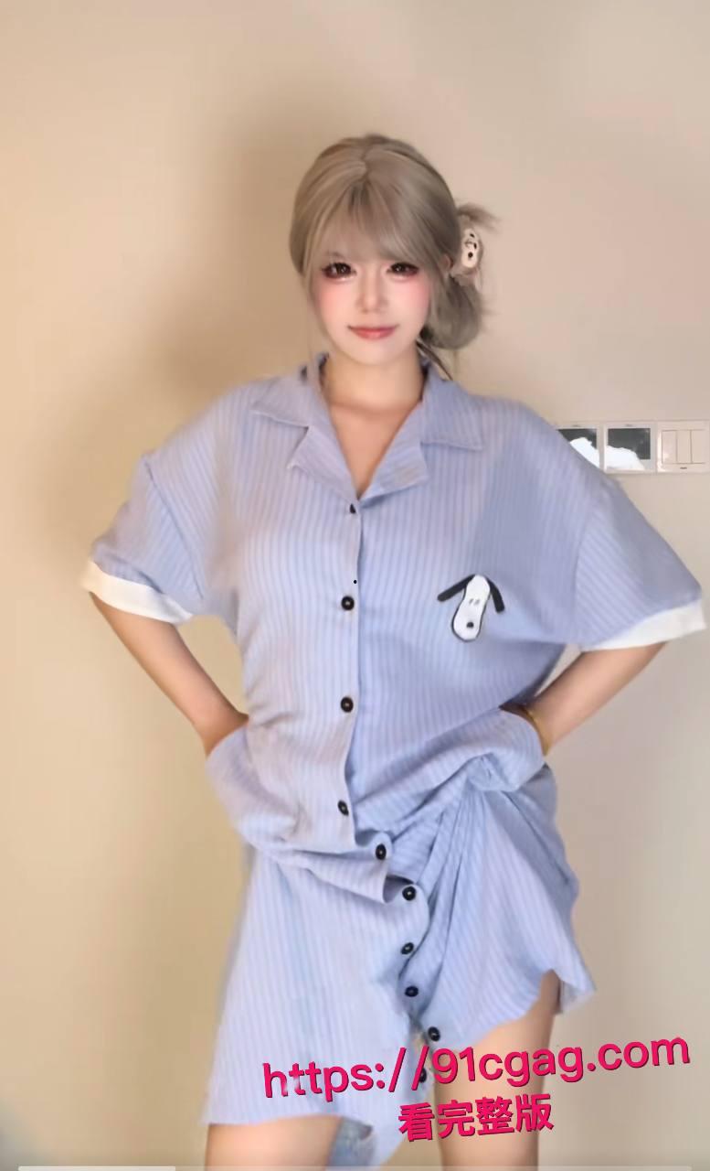 抖音220万粉丝甜美妹子九毛不帅，原来私下是脚踏多船的浪货，乱搞性伴侣传染HPV，大鸡巴深喉视频全泄露，淫乱生活让人看傻眼！-6