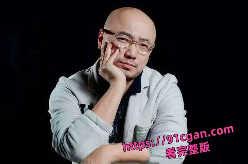 著名导演徐峥被画家刘泽曝出惊天丑闻长期骚扰人妻与嫖娼猎艳大量艳照视频