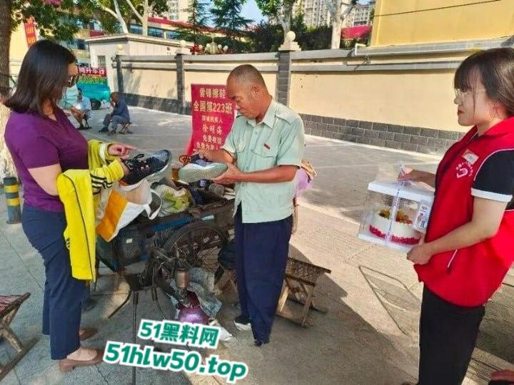 山东聊城反差教师【周红蕊】在恋爱期间出轨学生家长做母狗，染病后还要继续约炮！