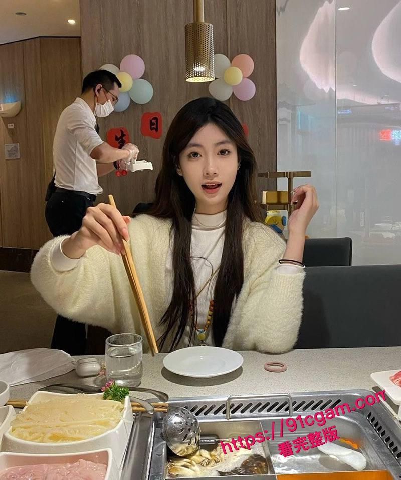 广东极品校花 夏晓红 不雅视频泄露！清纯少女被金主包养调教成母狗 反差感十足！ #广东校花