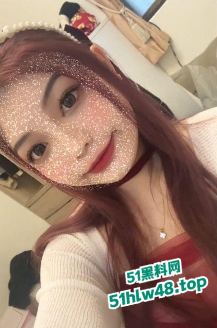 台湾高颜值女神【张宇晴】前男友爆料分手前的性爱视频，大鸡巴操得很爽一直发出淫叫声！