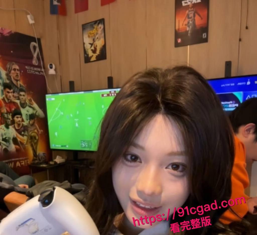 抖音17.8万粉天津理工女大学生 齐婧煊 艳照门