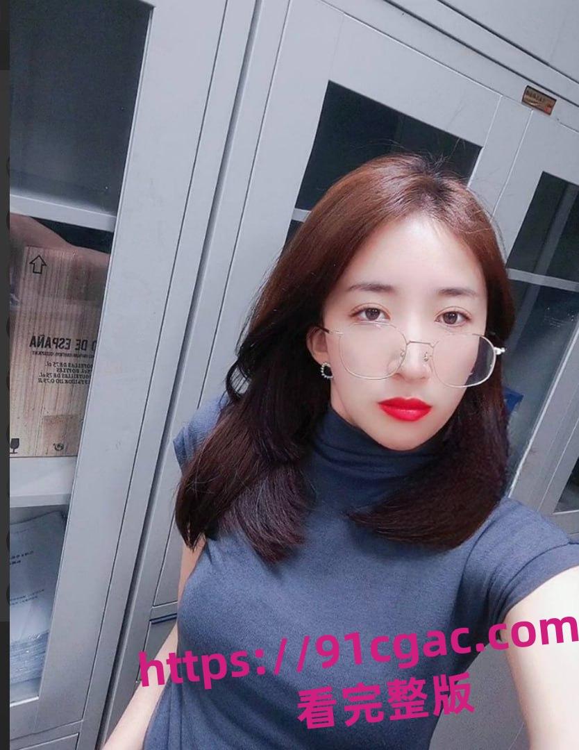 齐齐哈尔骚鸡刘文琪！舔狗半年为她花了10万+，还给舔狗戴绿帽！