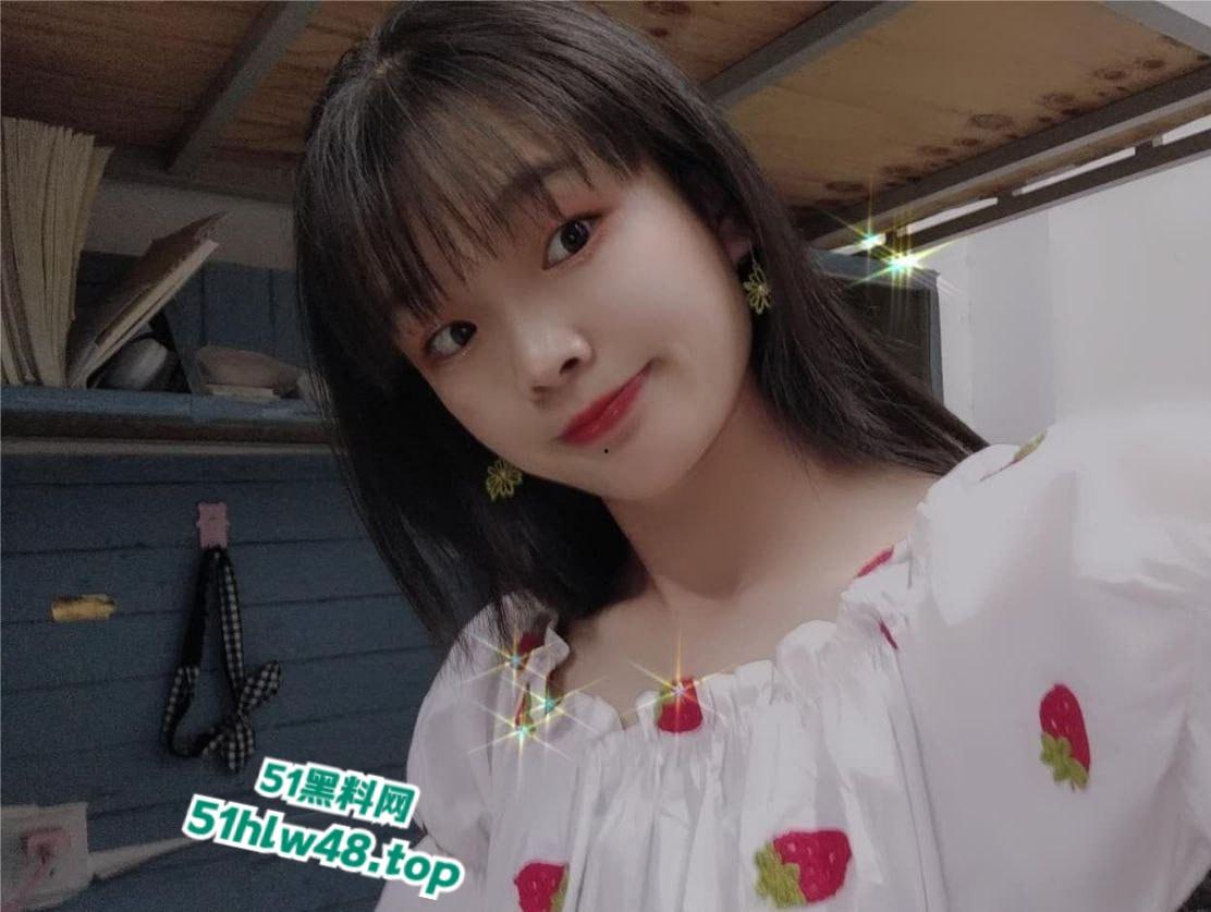 西安职业学院【程佳飞】深陷裸贷，还不起债被迫拍裸视频抵债，最终无力偿还被债主任意玩弄尺度惊人！