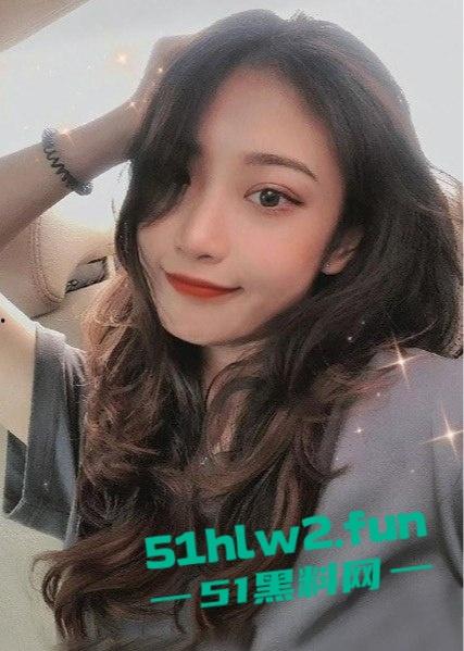 唐山极品母狗【吴蕾云】背着男友偷吃猛男，被大屌操到腿软，口爆颜射舔得干干净净，全程自拍视频惨遭流出！