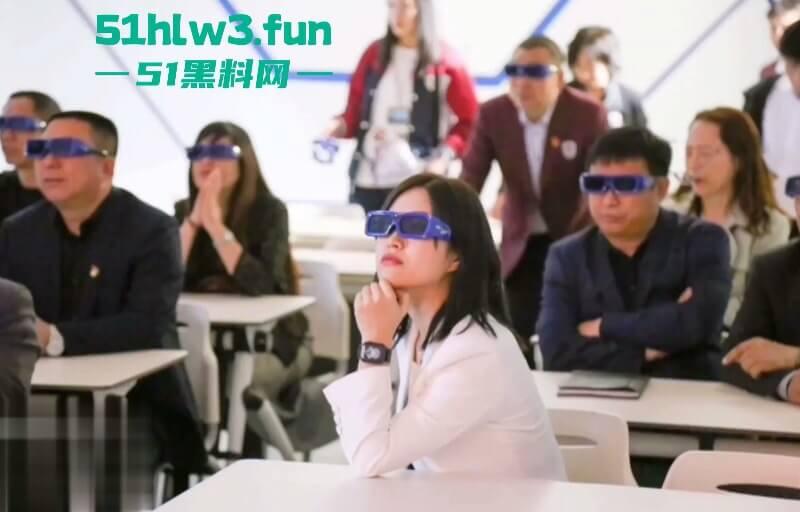 辽宁海城西柳中学优秀教师【任芷娴】被曝长期陪领导上床，老公不仅当绿帽还围观老婆被操多P内容炸裂。