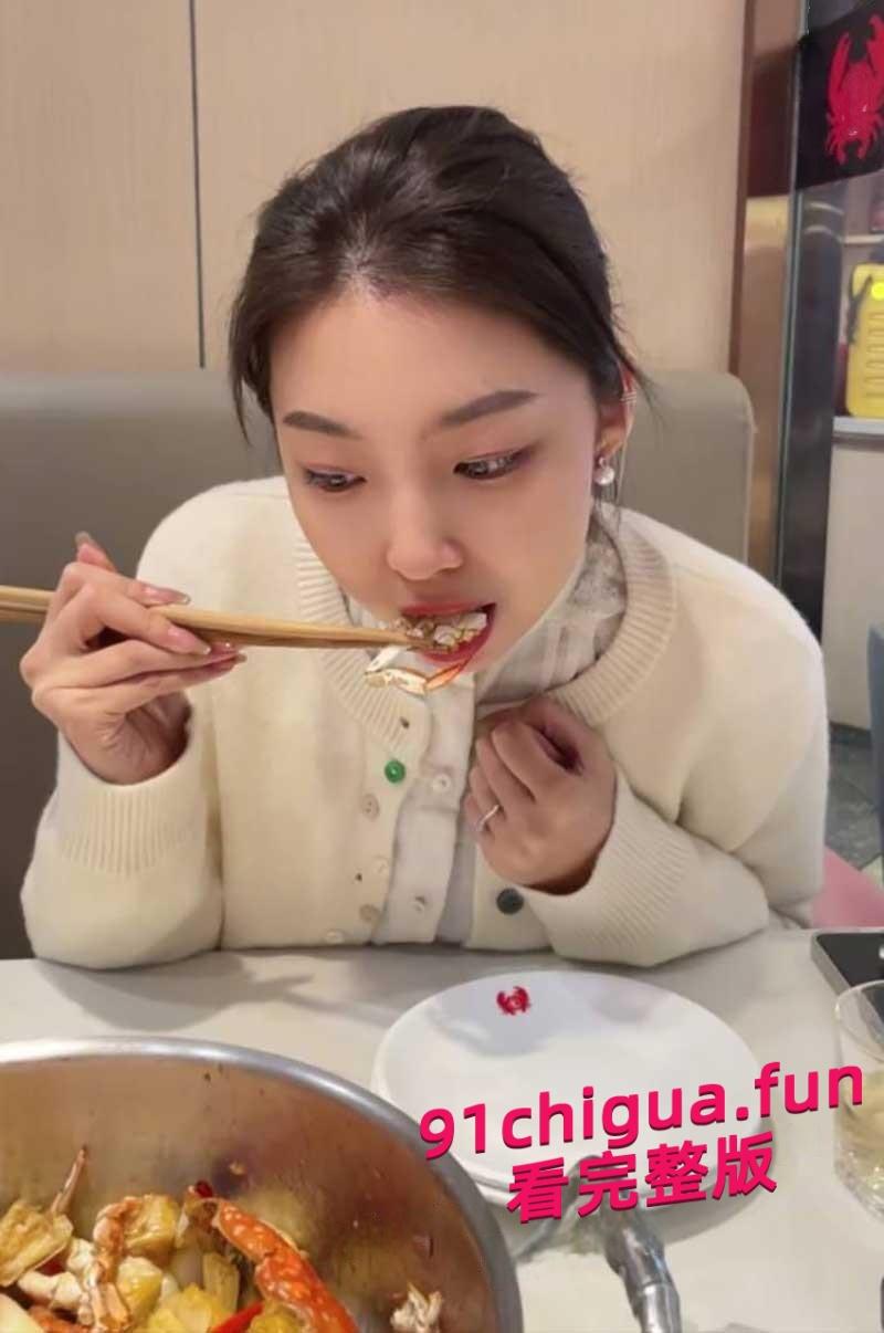 吉林高颜值新娘 任佳雪 婚前私密曝光 丝袜翘臀挑逗前男友