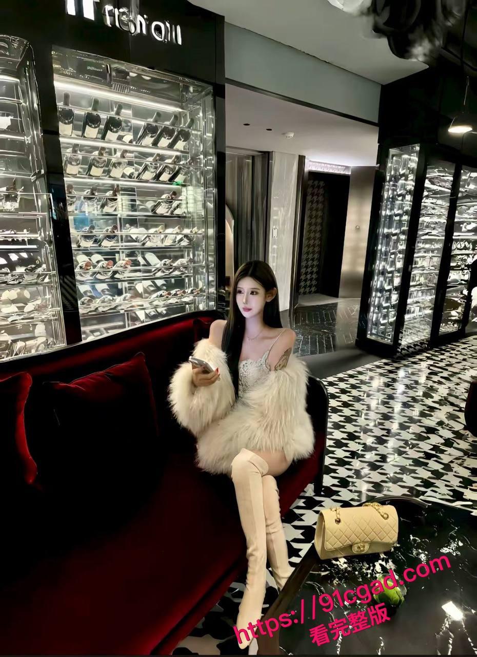 快手性感美女倩倩耶与社会男友不雅视频曝光