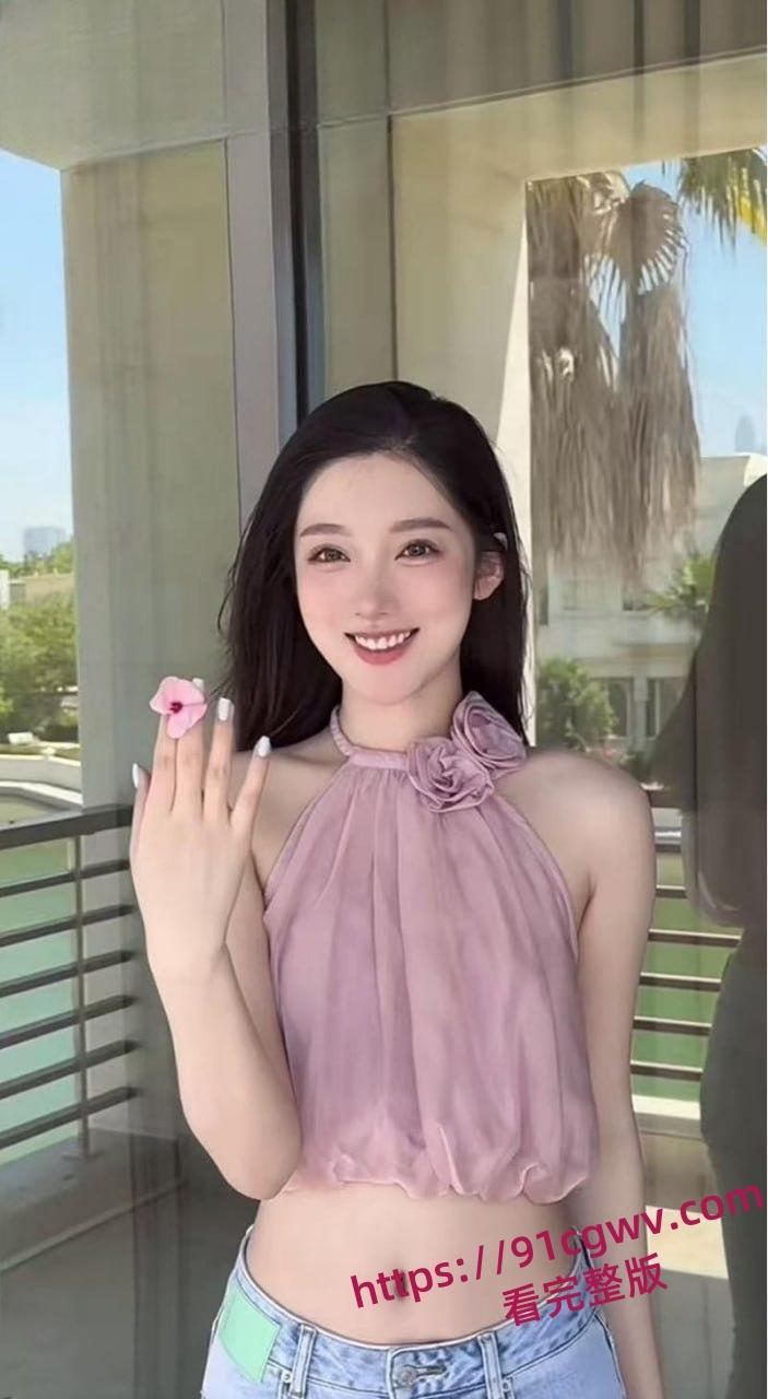 吴亦凡事件女主都美竹新恋情曝光 献身京圈50岁灰产大佬 三里屯酒店激情交欢 性爱视频流出！