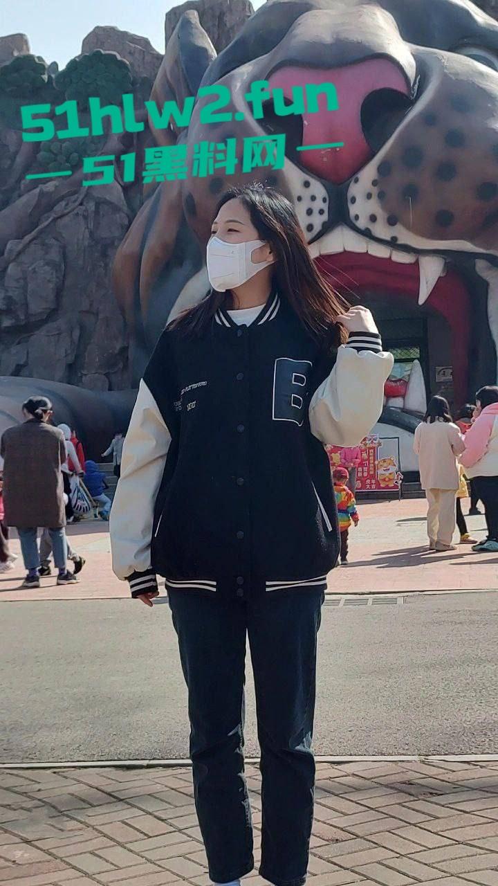 幼师专业女大学生，白天是孩子王，晚上变男人玩具！表面清纯受人尊敬，私下淫荡骚成狗，真想狠狠操烂她！